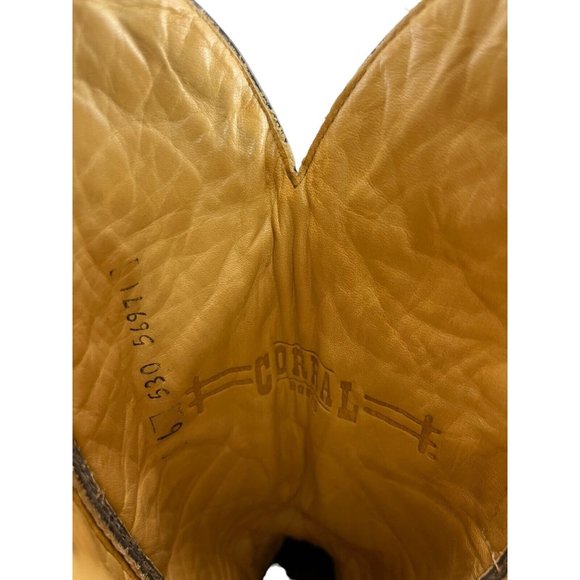 Men's Corral Black Caiman Almond Toe Western Boots Size: 8.5 D - Picture 7 of 8